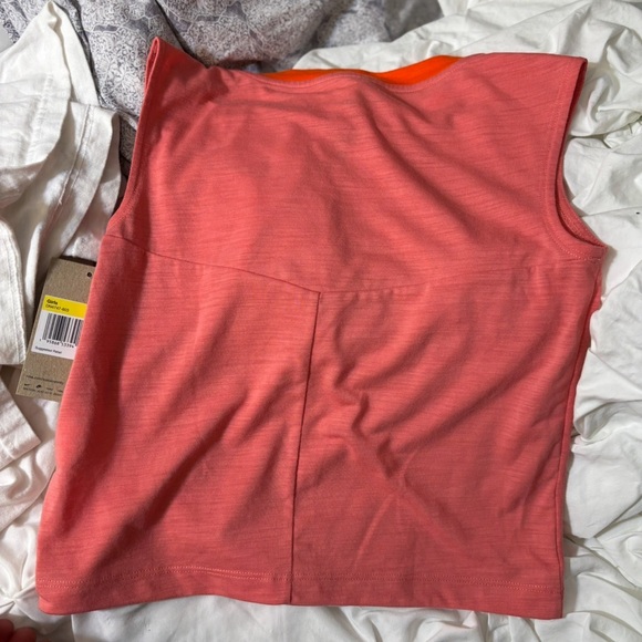 New with Tags Nike Coral Athletic Tank Top Size Small - Picture 5 of 5